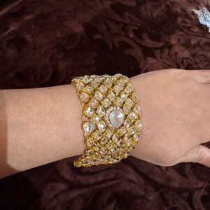 Beautiful Kundan bracelet size 2.8 to 2.10 adjustable with chain